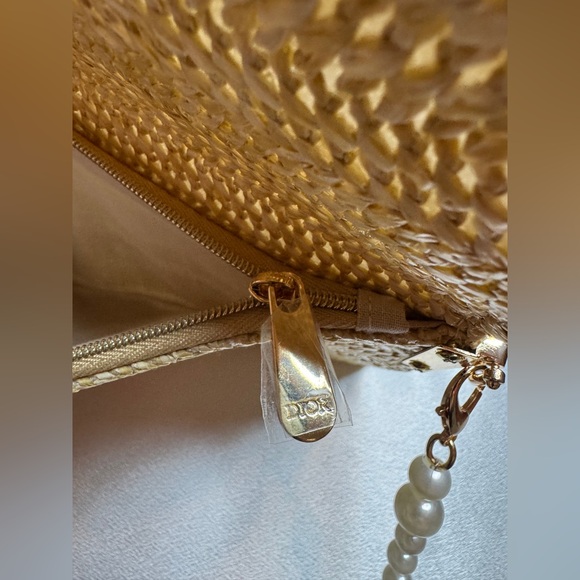 NIB Dior Beauty Raffia Straw Pouch Bag w/ Unbranded Pearl Chain - Picture 8 of 10